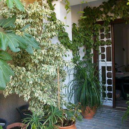 Jasmine'S Guest House Karlovassi Bilik gambar